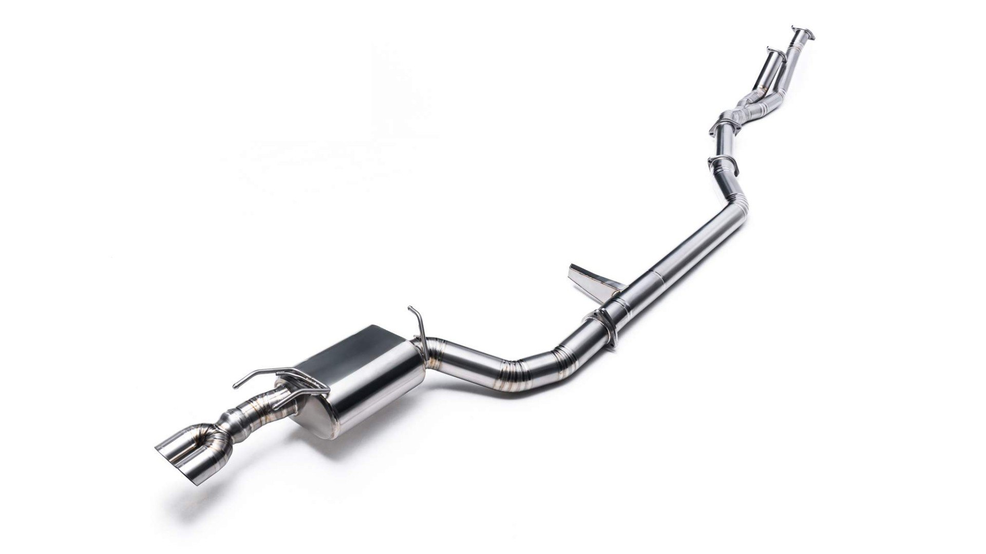 Nissan Skyline GT-R (R32) with an Armytrix exhaust, photo 2 of 3