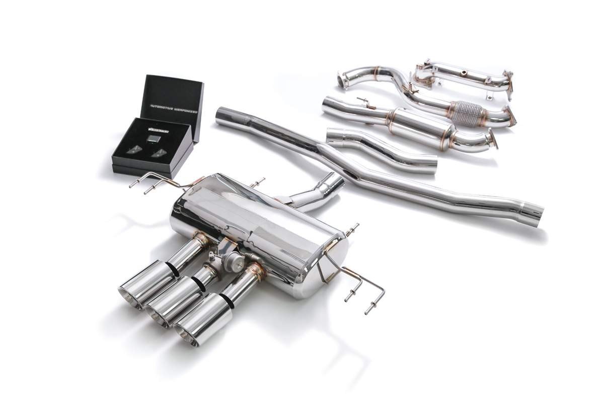 Honda Civic Type R (FK8) with an Armytrix exhaust, photo 5 of 12