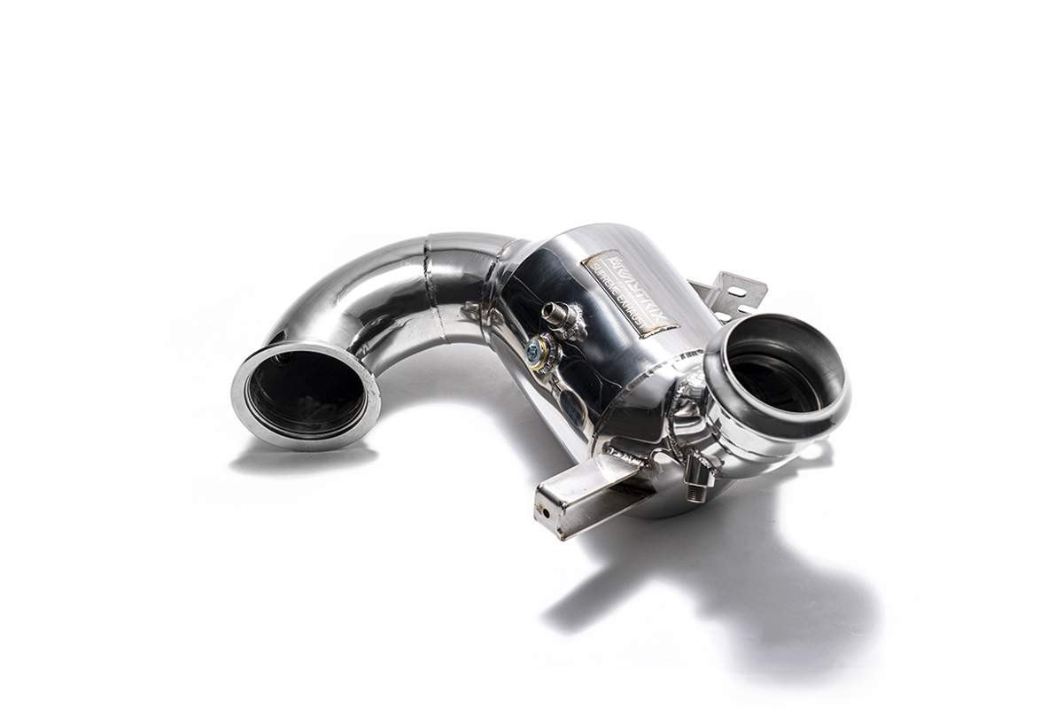 Mercedes-AMG GLA45 / GLA45 S (H247) with an Armytrix exhaust