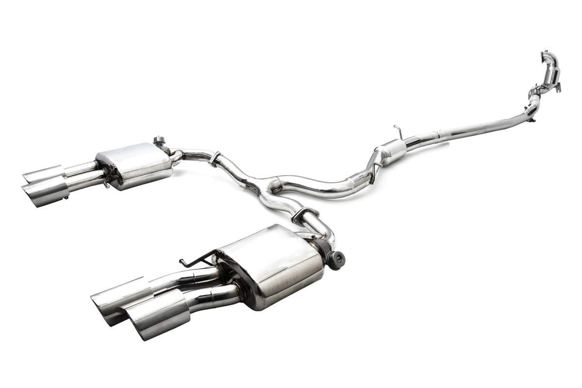 Volkswagen Golf R Estate (Mk8) with an Armytrix exhaust, photo 10 of 12