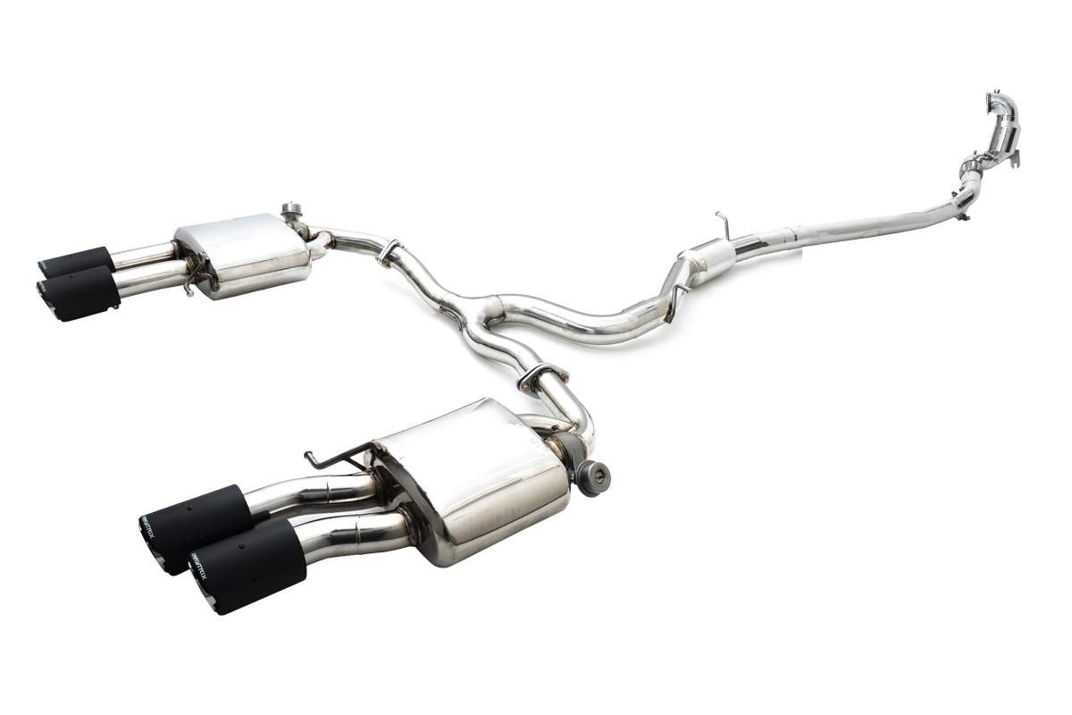 Volkswagen Golf R Estate (Mk8) with an Armytrix exhaust, photo 6 of 12